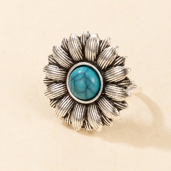 Bohemian Turquoise Ring - Picture 4 of 8